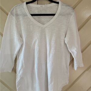 Wilt Women's White V-Neck 3/4 Sleeve Top